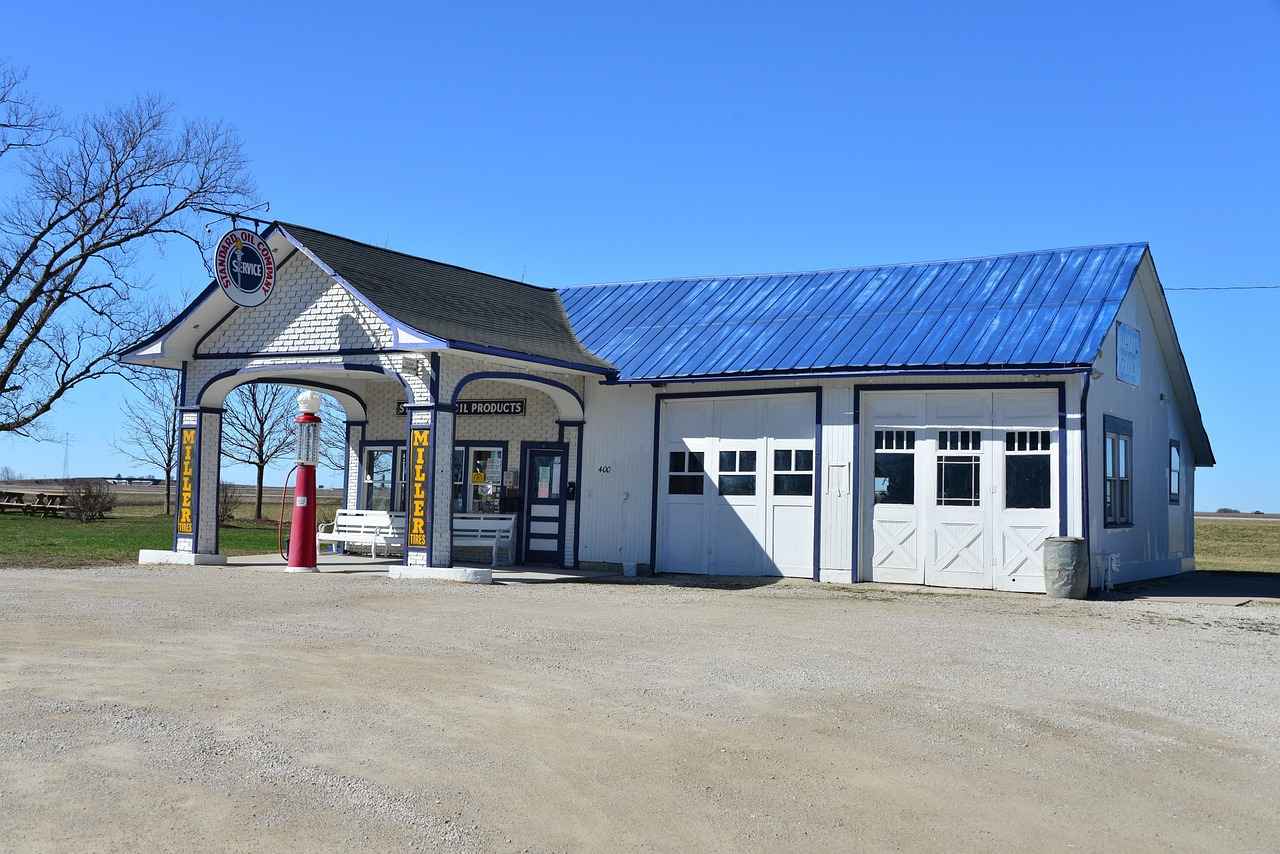 Moltres Overview: Characteristics and Lore