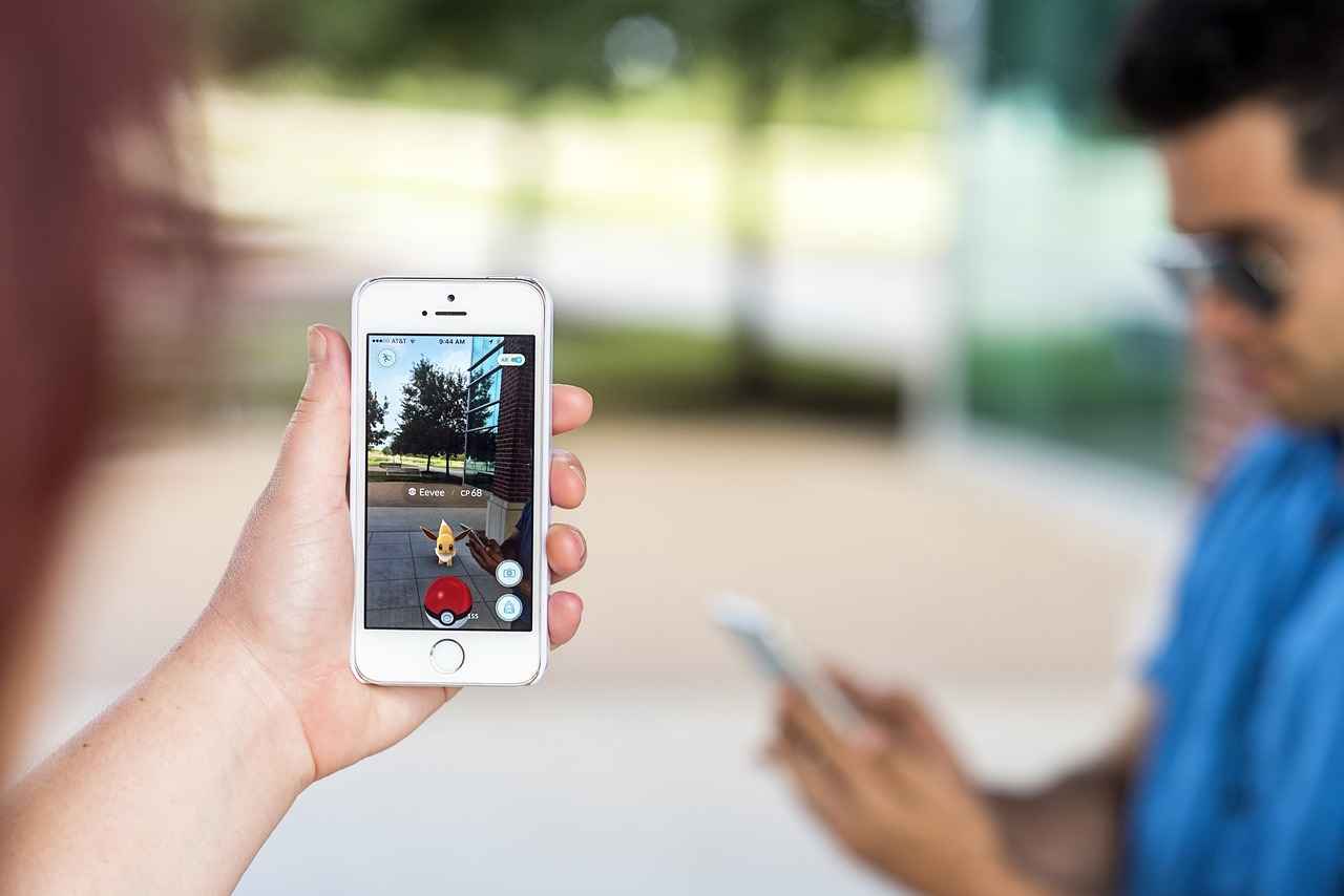 Competitive Battle Strategies for Seedot